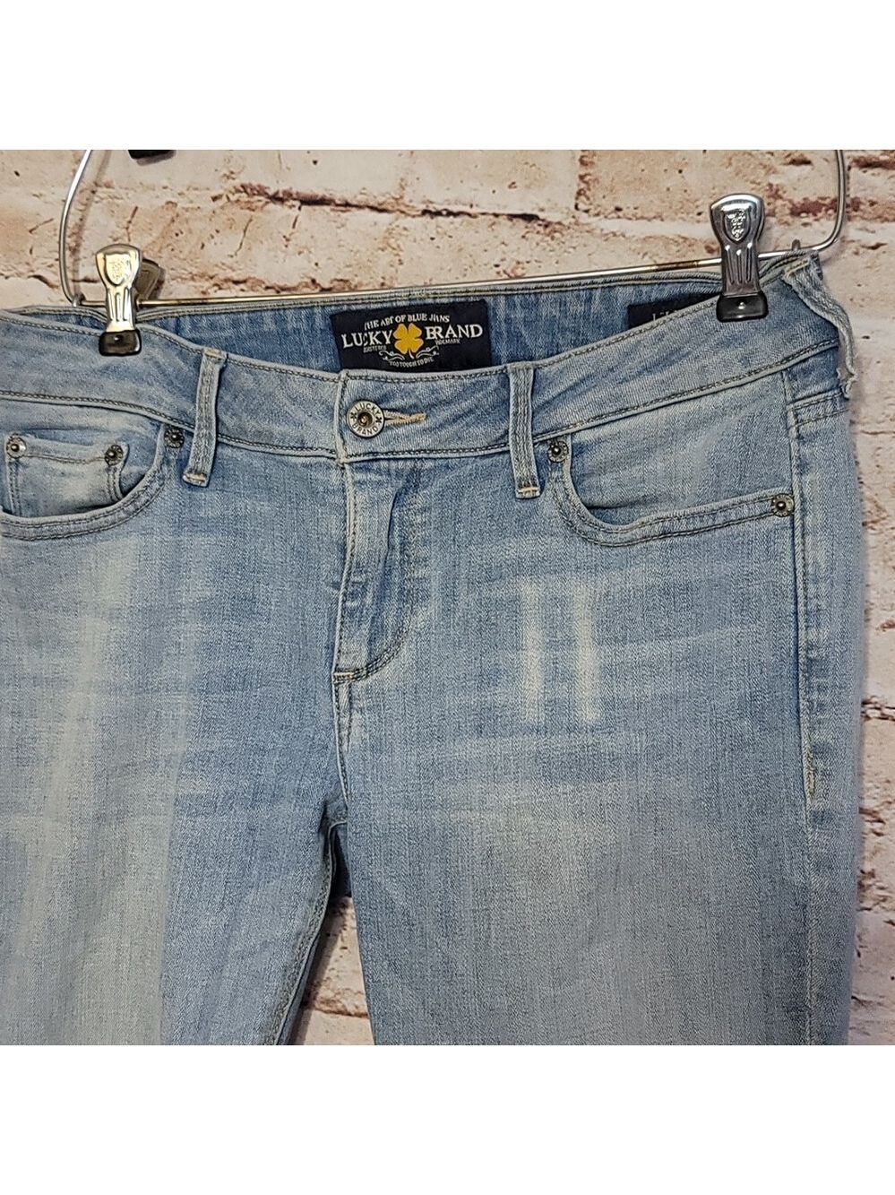 Excellent Lucky Brand distressed skinny jeans sz 26 - Picture 2 of 8